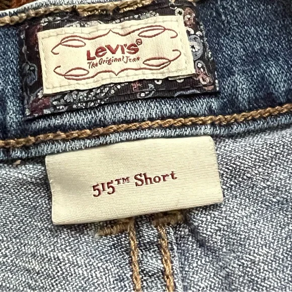 Levi Strauss Short 515 Denim Shorts. Womens size 16 - Picture 4 of 5